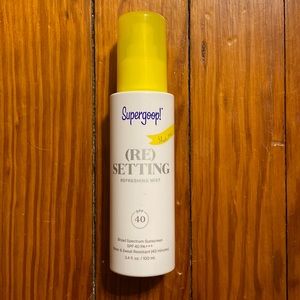 Super Goop Resetting Sunscreen Spray